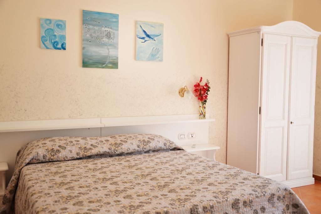 Agriturismo Terra Di Elea Azienda Agricola Di Raimondo Michela Ascea Szoba fotó
